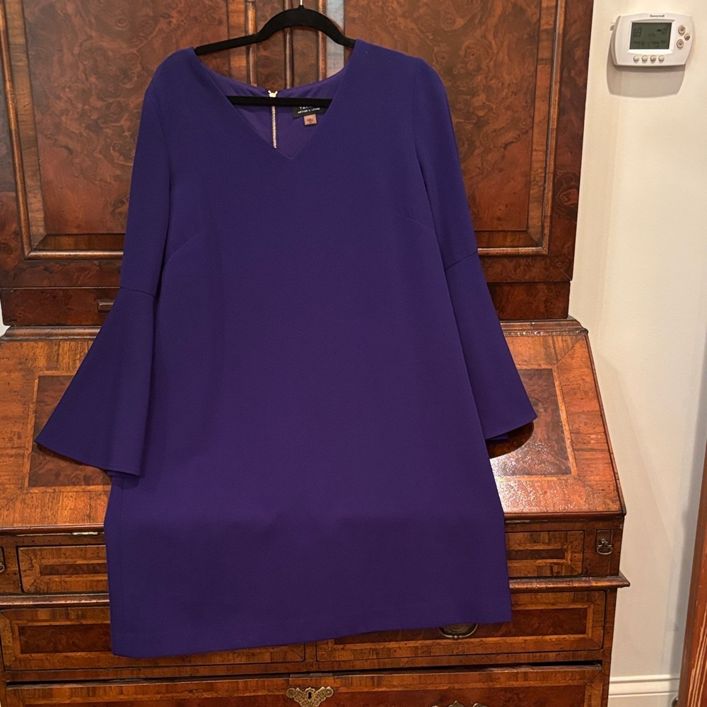 Tahari Arthur S Levine dress
